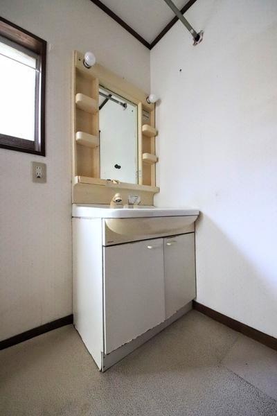 新潟市西区真砂４丁目の中古一戸建て