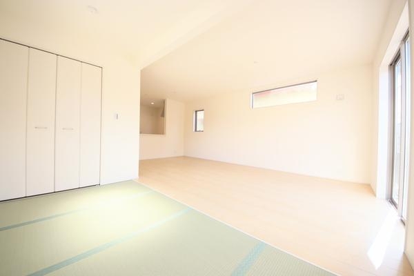 新潟市西区寺尾西４丁目の新築一戸建
