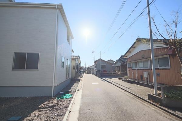 新潟市西区寺尾西４丁目の新築一戸建