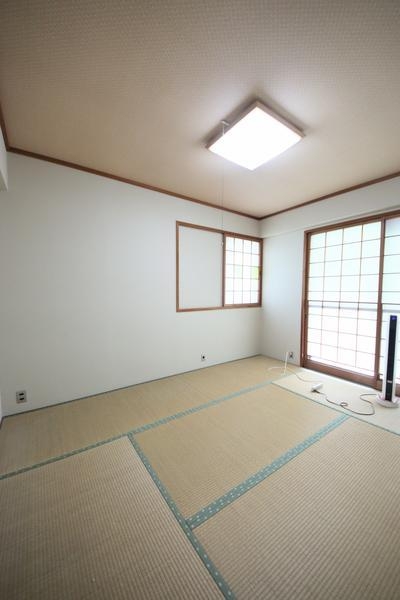 レイベン旭町