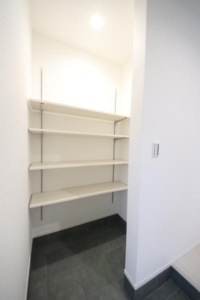 長岡市西神田町1丁目　新築戸建