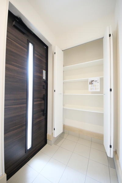 新潟市西区寺尾上５丁目の新築一戸建