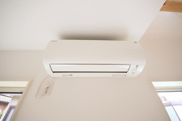 長岡市新保4丁目　黒　新築戸建