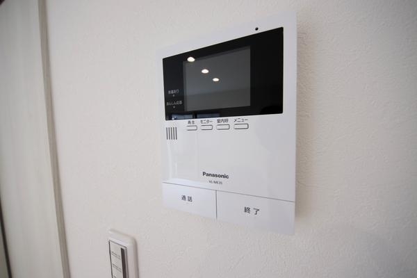 長岡市新保4丁目　黒　新築戸建