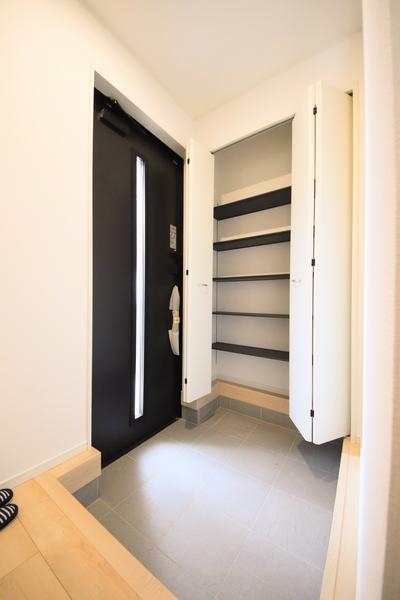 加茂市新栄町の新築一戸建