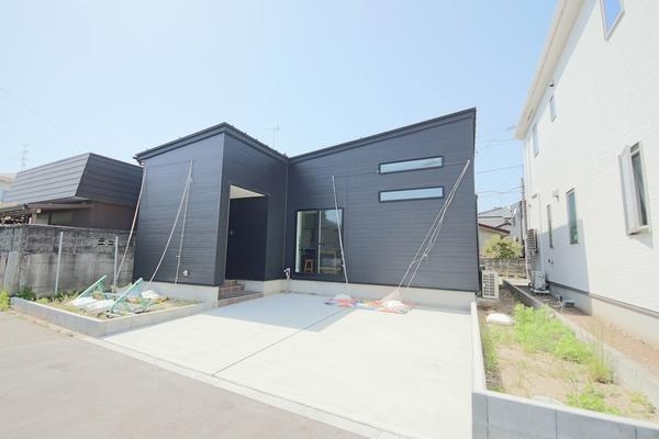 西区小針南　新築戸建