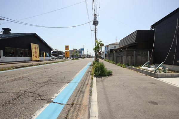 西区小針南　新築戸建