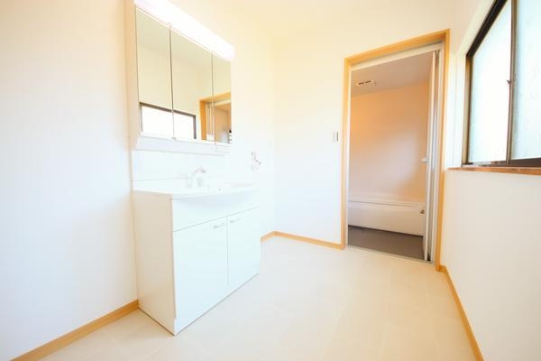 新潟市江南区天野３丁目の中古一戸建て