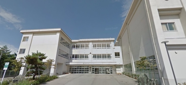 新潟市秋葉区中野3丁目の中古一戸建て(新潟市立新津第二中学校)