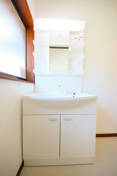 新潟市秋葉区中野３丁目の中古一戸建て