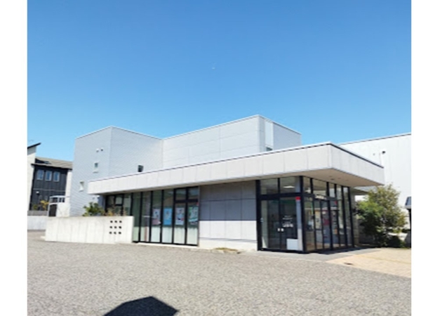 新潟市西区青山6丁目の中古一戸建て(三条信用金庫小針支店)