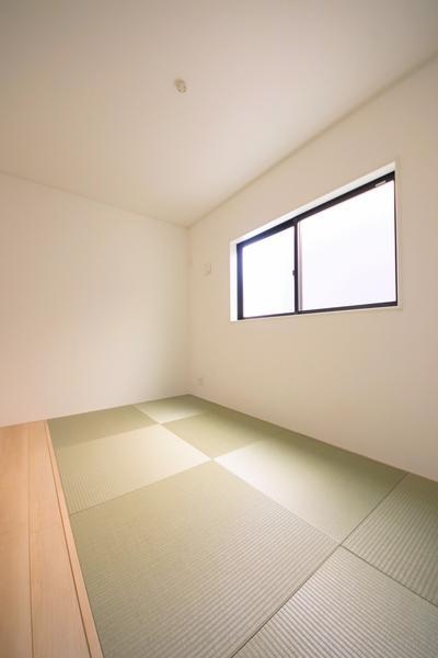 新潟市江南区亀田新明町２丁目の新築一戸建