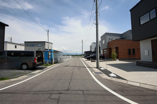 北蒲原郡聖籠町大字二本松の中古一戸建て