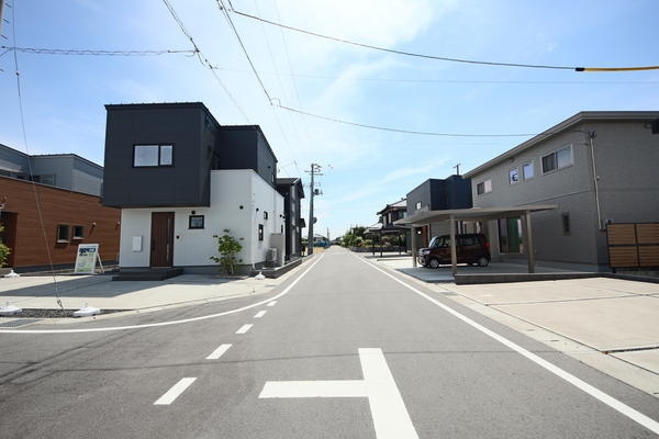 北蒲原郡聖籠町大字二本松の中古一戸建て