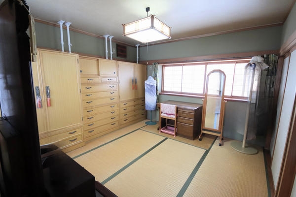 新潟市西区鳥原の中古一戸建て