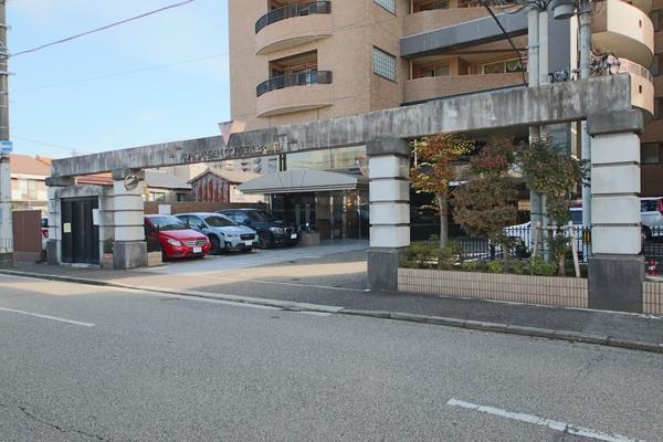 アパガーデンコート上大川前