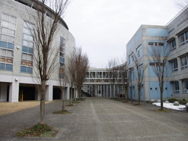 アルファステイツ大手通(長岡市立阪之上小学校)