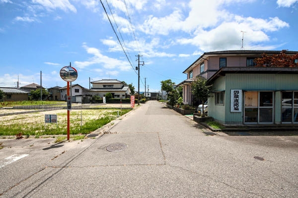 新発田市諏訪町３丁目の新築一戸建
