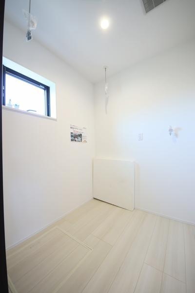 東区中野山3丁目　新築戸建