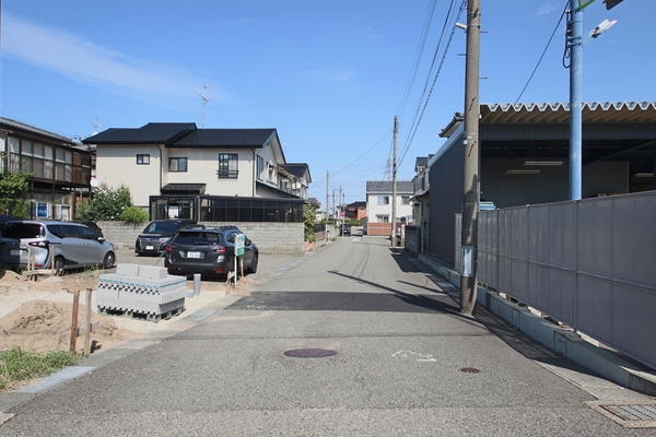 東区中野山3丁目　新築戸建