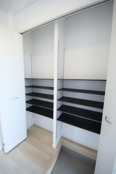 新潟市秋葉区善道町１丁目の新築一戸建