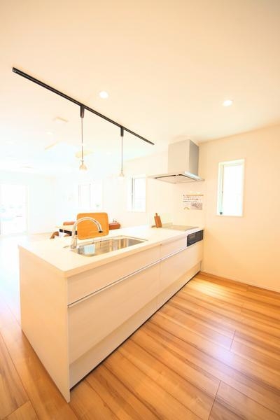 燕市杣木　新築戸建