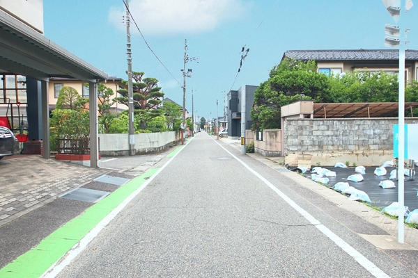 東区粟山2丁目　新築戸建