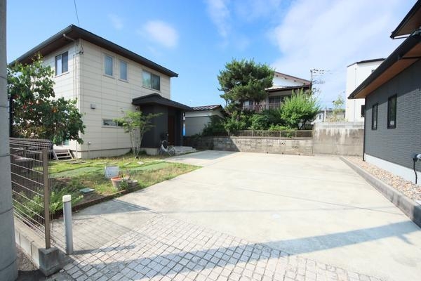 新潟市西区松美台の中古一戸建て