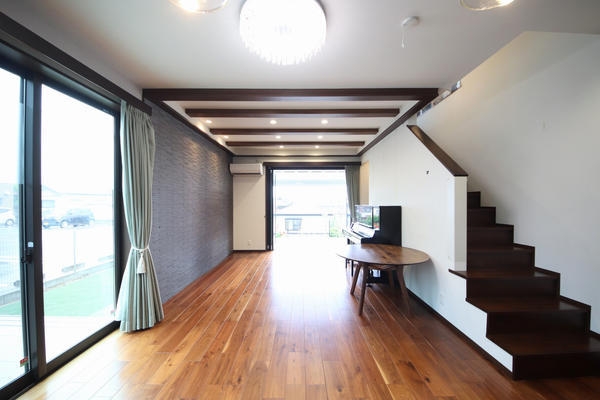 新潟市西区松美台の中古一戸建て