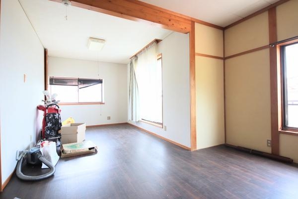 新潟市西区五十嵐３の町西の中古一戸建て