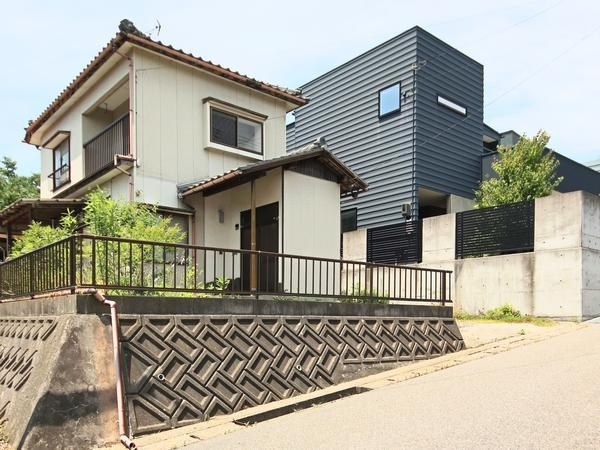 新潟市西区五十嵐３の町西の中古一戸建て