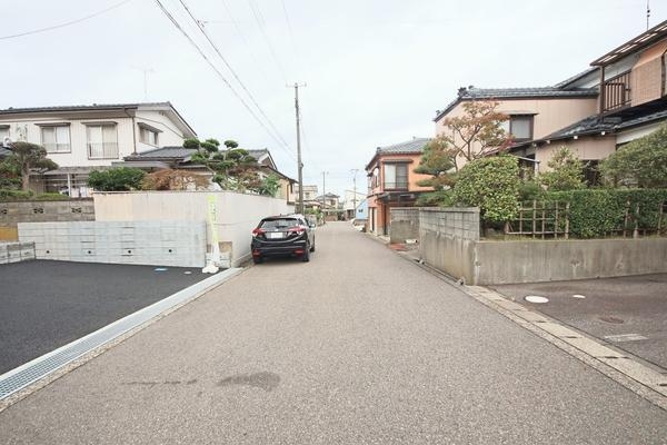 東区白銀第5　1号棟　(全2棟)