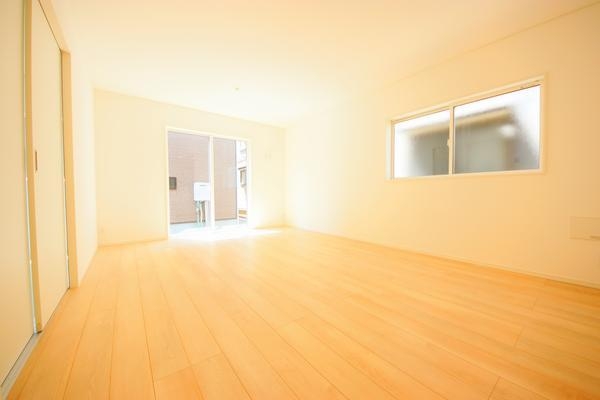 新潟市東区石山６丁目の新築一戸建