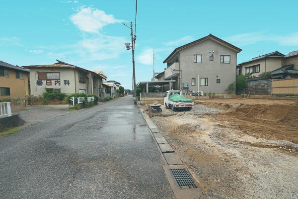 新潟市西区五十嵐中島５丁目の新築一戸建