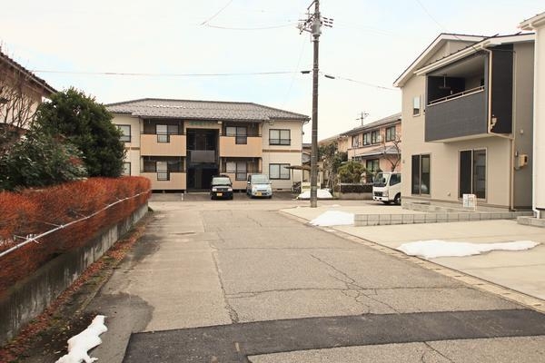 新発田市諏訪町３丁目の新築一戸建