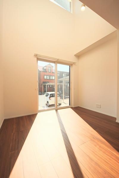 東区江南6丁目　B棟　新築戸建