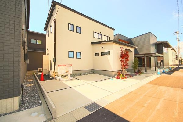 新潟市江南区五月町１丁目の新築一戸建