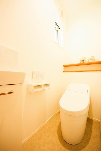 新潟市西区小針西２丁目の新築一戸建