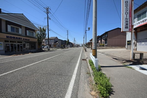 新潟市西区小針西２丁目の新築一戸建