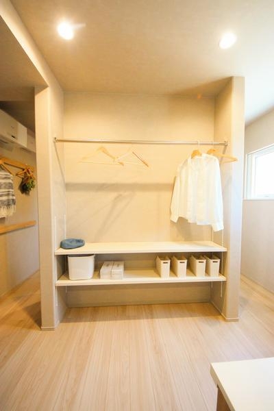 新潟市西区小針西２丁目の新築一戸建