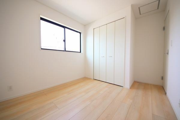 新潟市江南区亀田新明町２丁目の新築一戸建