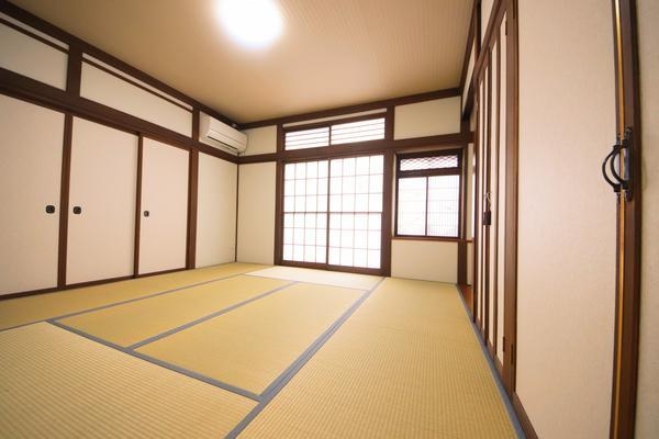 新潟市西区五十嵐１の町の中古一戸建て