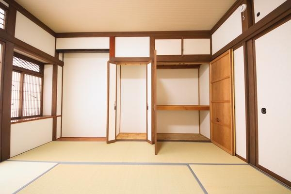 新潟市西区五十嵐１の町の中古一戸建て