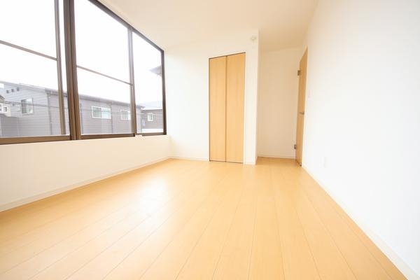 新潟市西区五十嵐１の町の中古一戸建て