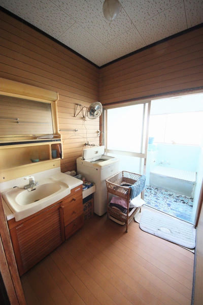新潟市西区大野町の中古一戸建て