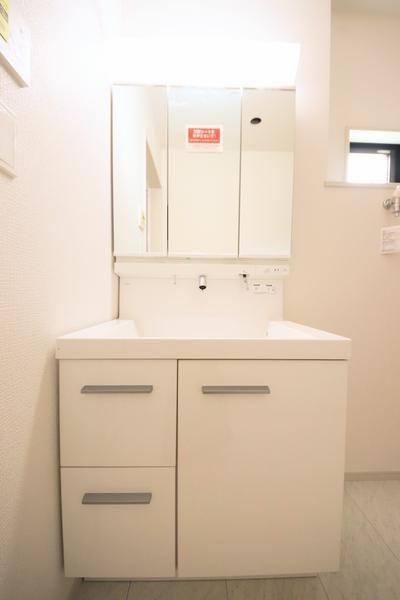 新潟市江南区亀田水道町３丁目の新築一戸建
