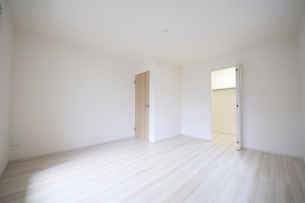 新潟市西区五十嵐３の町北の中古一戸建て