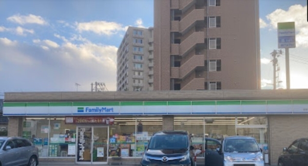 新潟市中央区沼垂西2丁目の中古一戸建て(ファミリーマート柳都大橋南店)