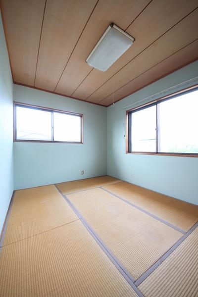 新潟市西区小針６丁目の中古一戸建て