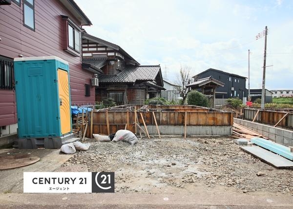 長岡市摂田屋第1　2号棟　全2棟